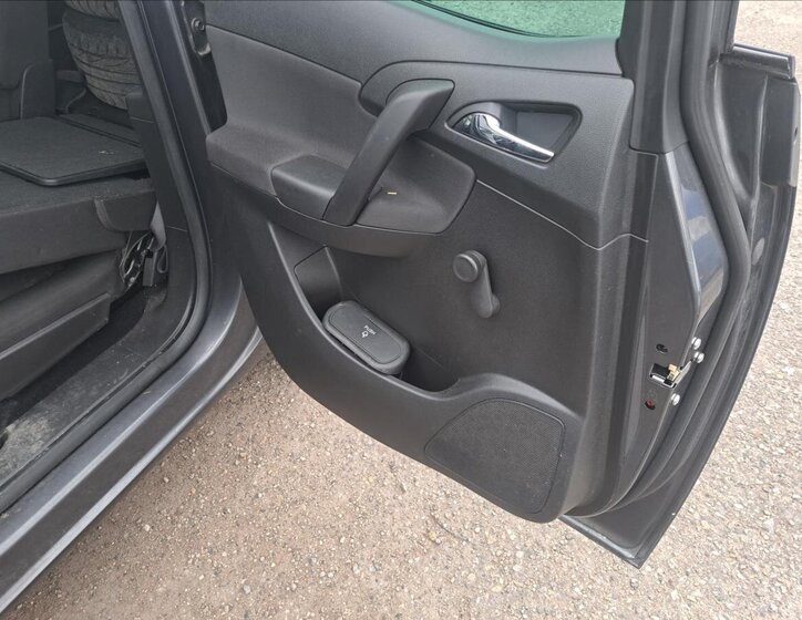 Opel Meriva Hatchback 1,2 l 55 kw