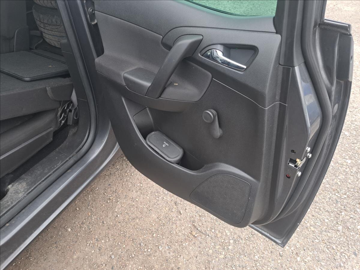 Opel Meriva Hatchback 1,2 l 55 kw