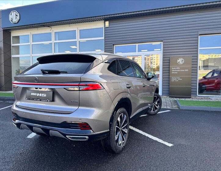 MG HS SUV 1,5 l 125 kw