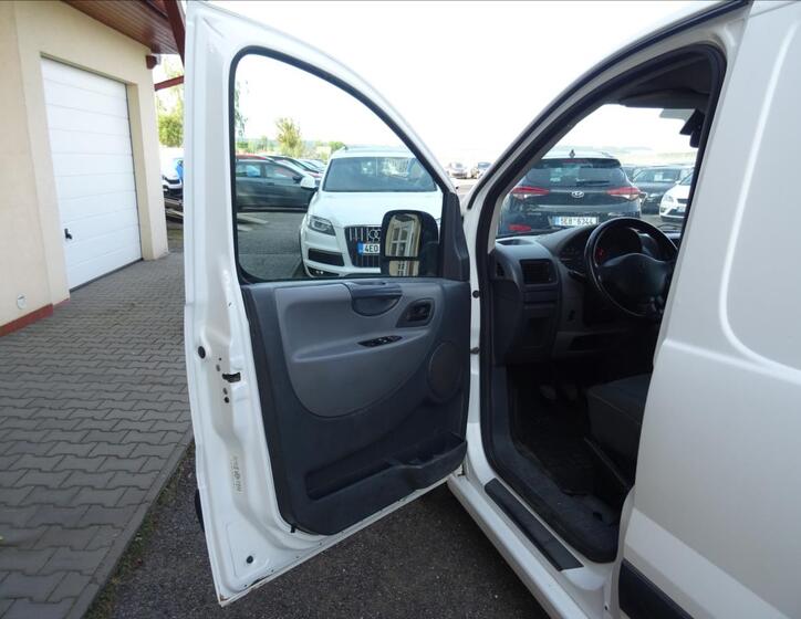 Peugeot Expert 9