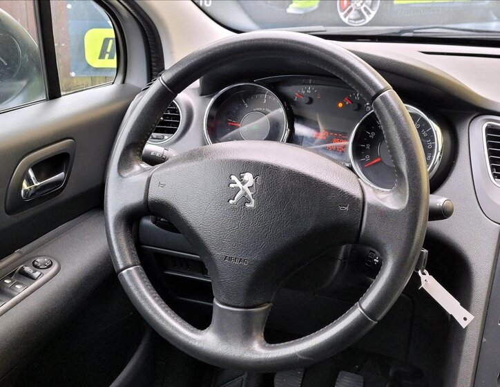 Peugeot 5008 29
