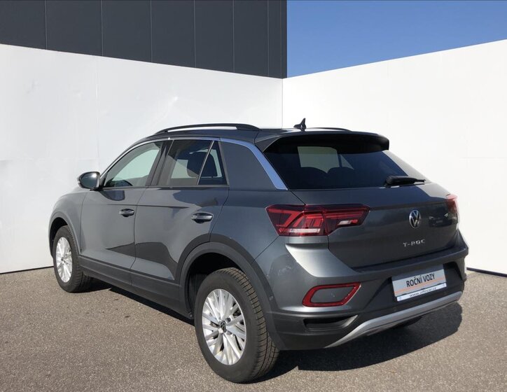 Volkswagen T-Roc 9