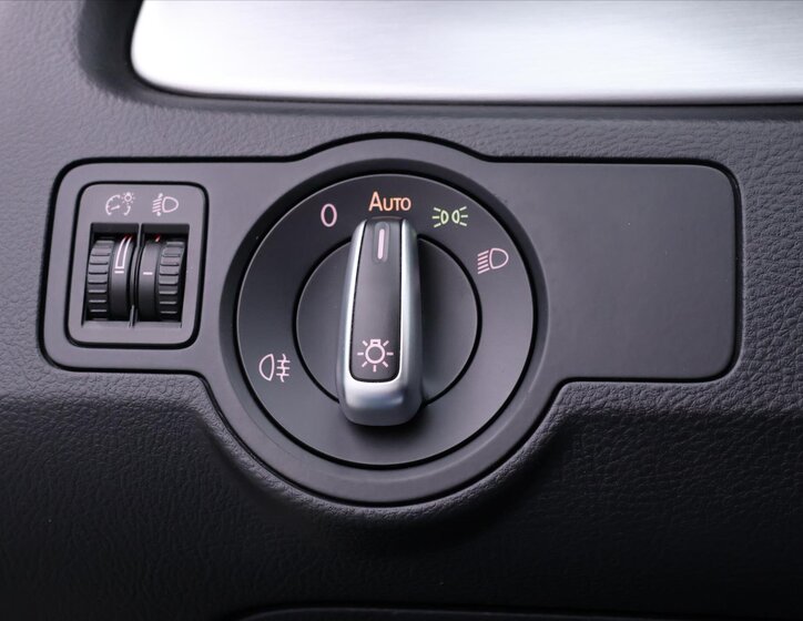 Volkswagen Passat Kombi 1,4 l 90 kw