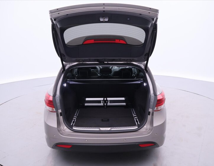 Hyundai i40 Kombi 1,7 l 104 kw