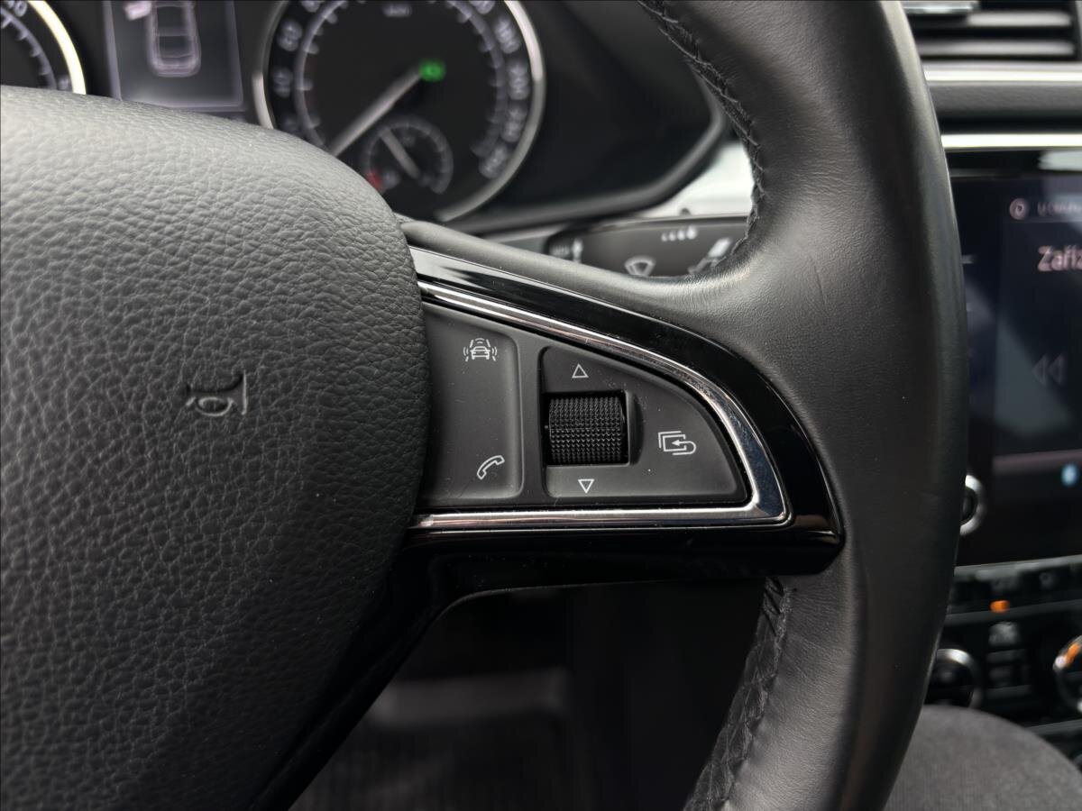 Škoda Superb Sedan / Limuzína 2,0 l 140 kw