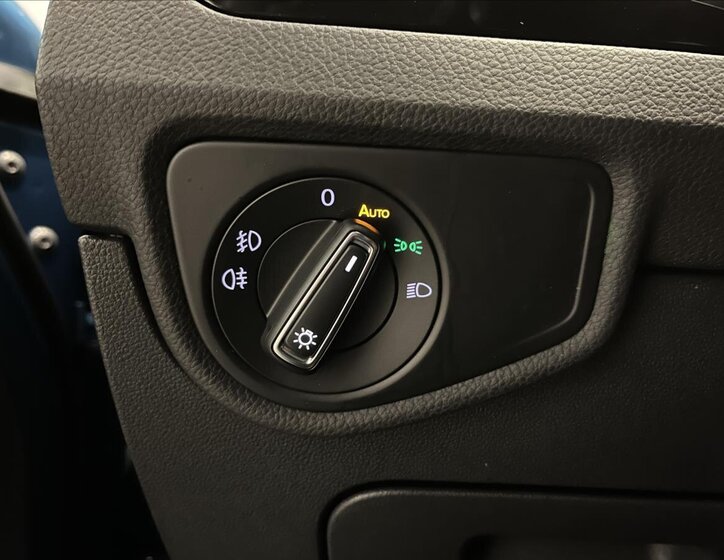 Volkswagen Touran MPV 1,5 l 110 kw