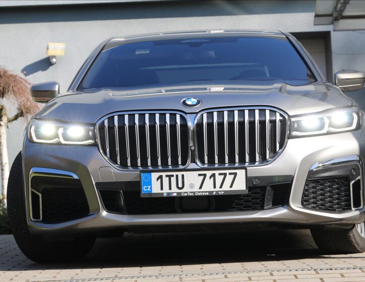 BMW Řada 7 Sedan / Limuzína 3,0 l 294 kw