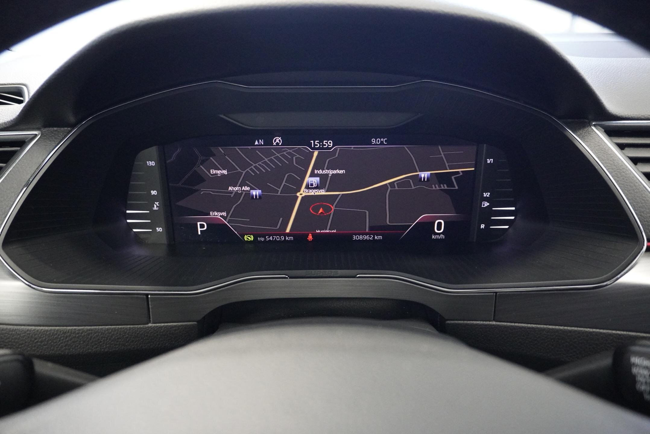 Škoda Superb Kombi 1,5 l 110 kw