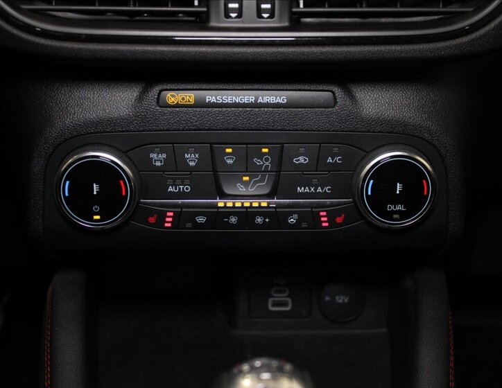 Ford Kuga SUV 1,5 l 110 kw