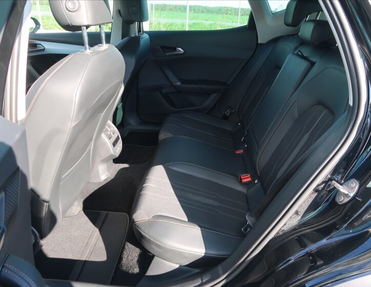 Cupra Formentor SUV / Terénní 2,0 l 140 kw