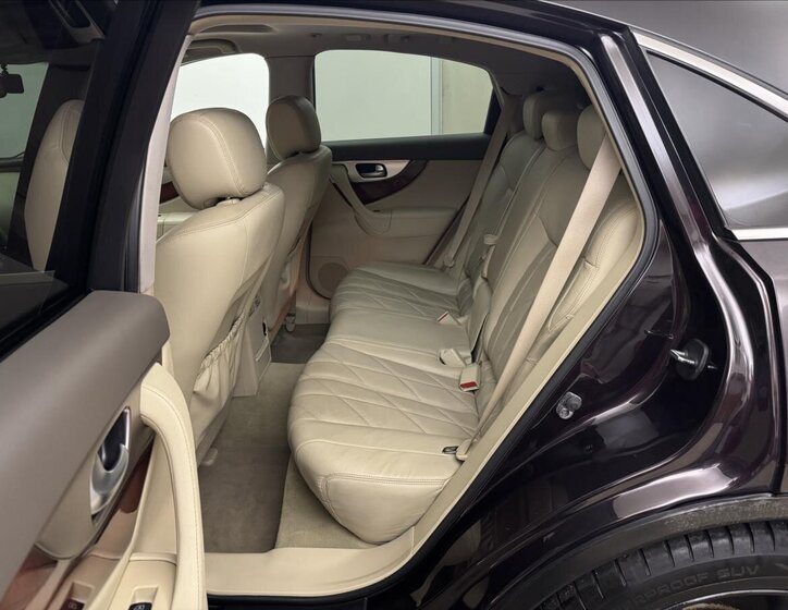 Infiniti FX37 41
