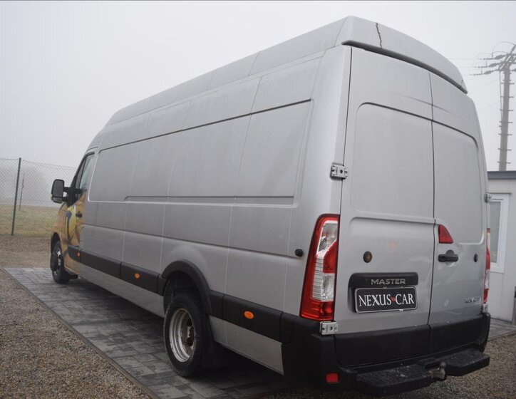 Renault Master 7