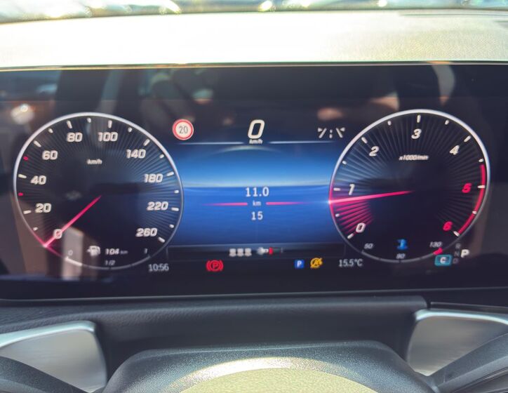 Mercedes-Benz GLB 17