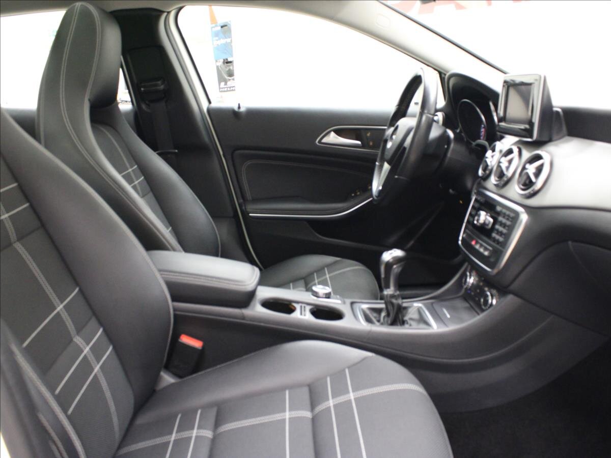 Mercedes-Benz GLA Kombi 1,6 l 90 kw