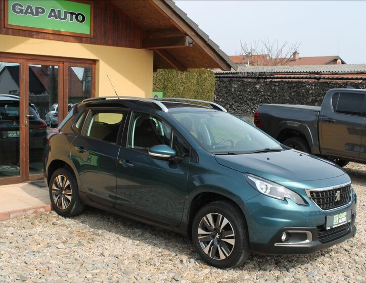 Peugeot 2008 SUV / Terénní 1,2 l 60 kw
