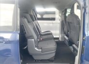 Volkswagen Caravelle 10