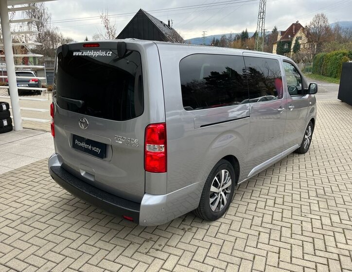 Toyota ProAce Verso 6
