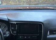 Mitsubishi Outlander 23