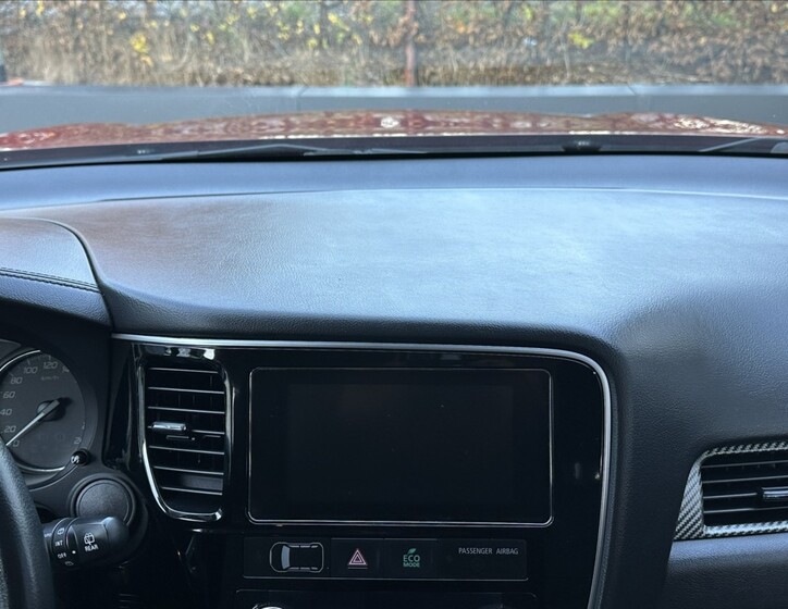 Mitsubishi Outlander 23