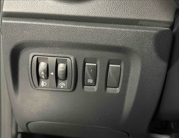 Renault Captur SUV / Terénní 1,3 l 110 kw