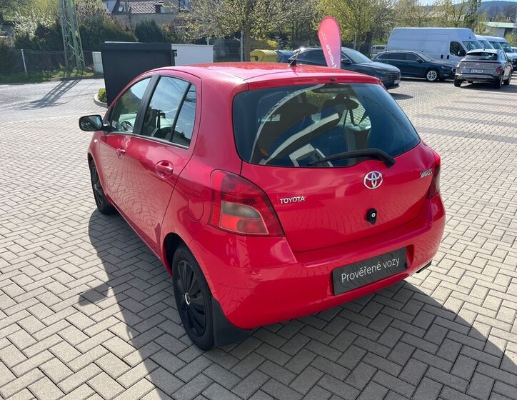Toyota Yaris Hatchback 1,3 l 64 kw