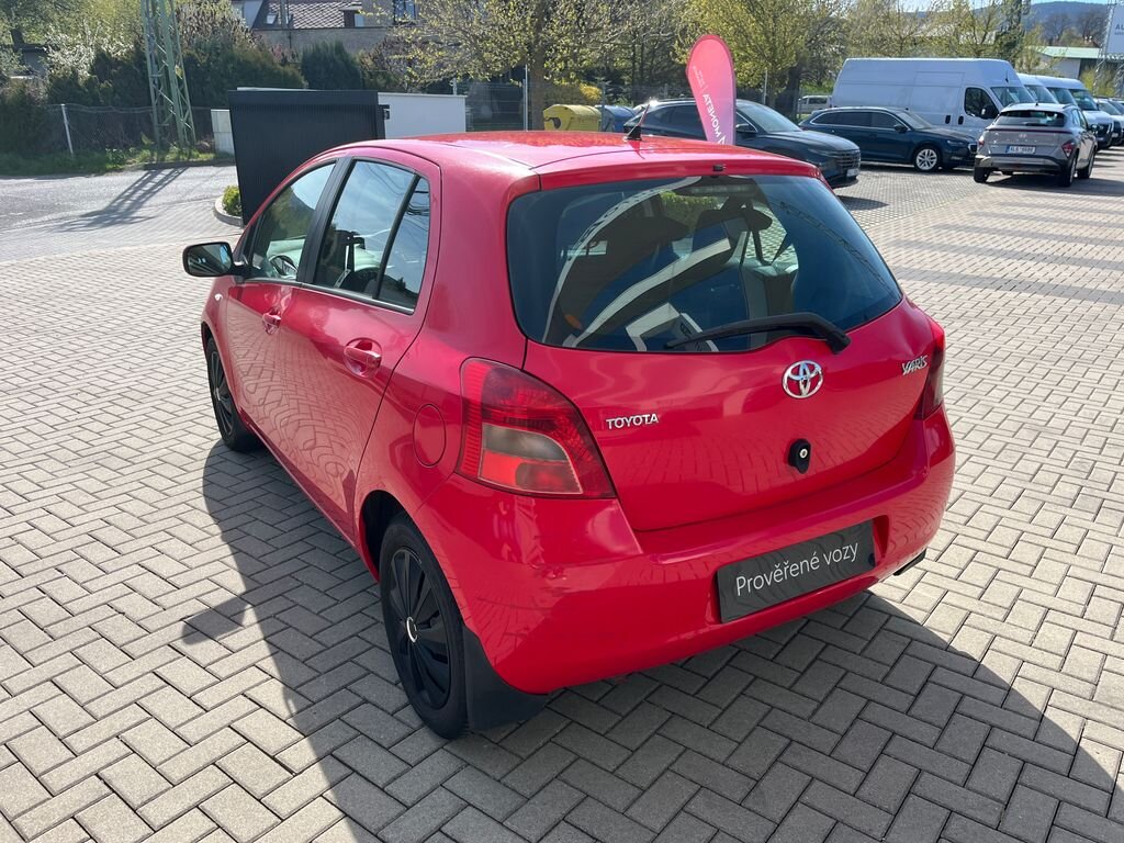 Toyota Yaris Hatchback 1,3 l 64 kw