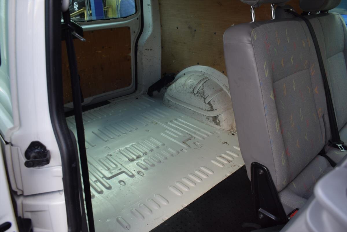 Volkswagen Transporter Ostatní 2,5 l 96 kw