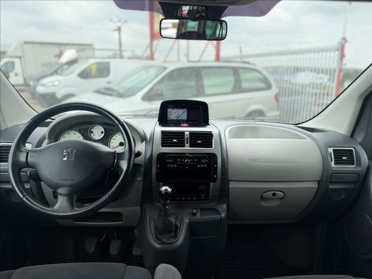 Peugeot Expert MPV 2,0 l 120 kw