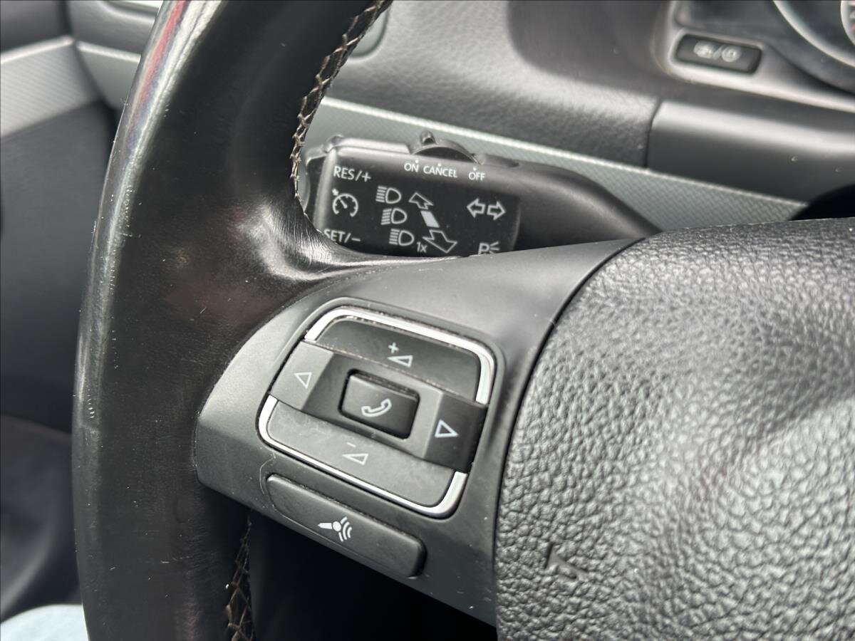 Volkswagen Touran MPV 2,0 l 103 kw