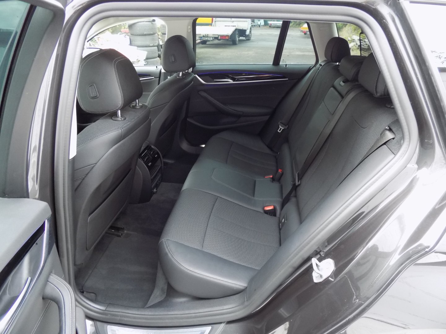 BMW Řada 5 Kombi 3,0 l 195 kw