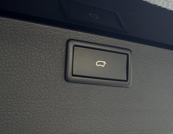 Volkswagen Multivan 21