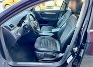 Volkswagen Passat 11