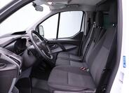 Ford Transit Custom 11