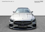 Mercedes-Benz Třídy E 8