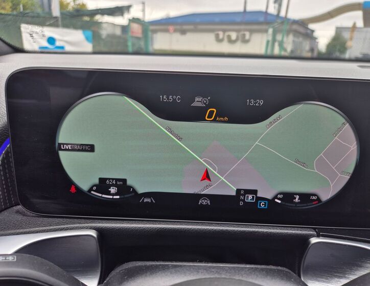 Mercedes-Benz GLB 21