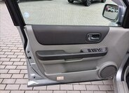 Nissan X-Trail SUV / Terénní 2,5 l 121 kw