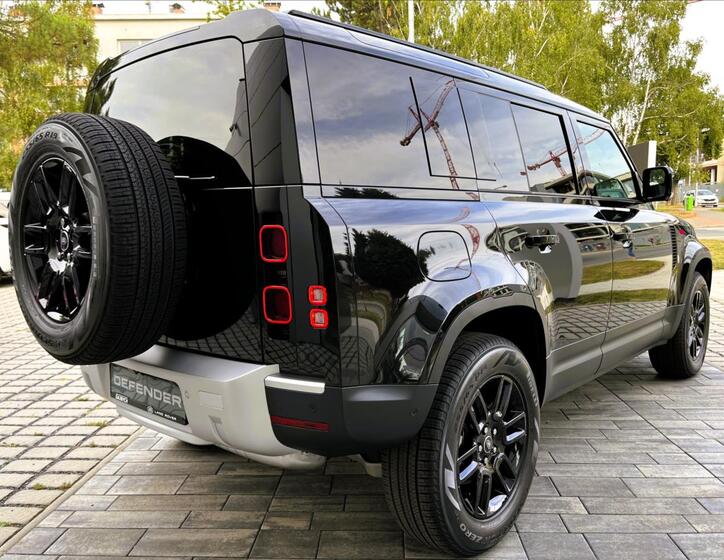 Land Rover Defender 8