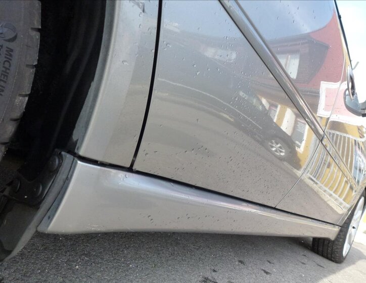 Subaru Legacy Kombi 2,0 l 121 kw