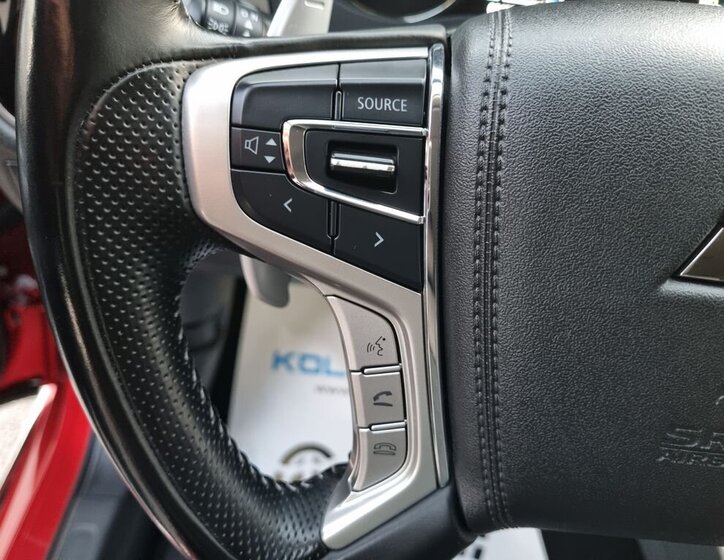 Mitsubishi Outlander SUV / Terénní 2,4 l 165 kw