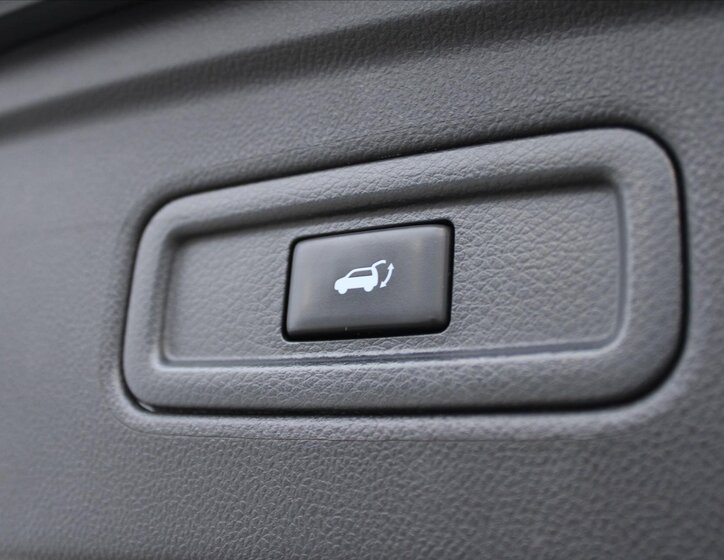 Infiniti QX70 SUV 3,0 l 175 kw