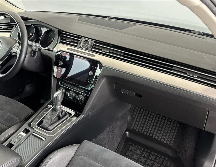 Volkswagen Passat Kombi 2,0 l 140 kw