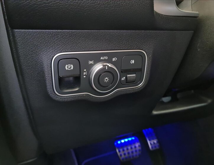 Mercedes-Benz GLB SUV 1,3 l 120 kw