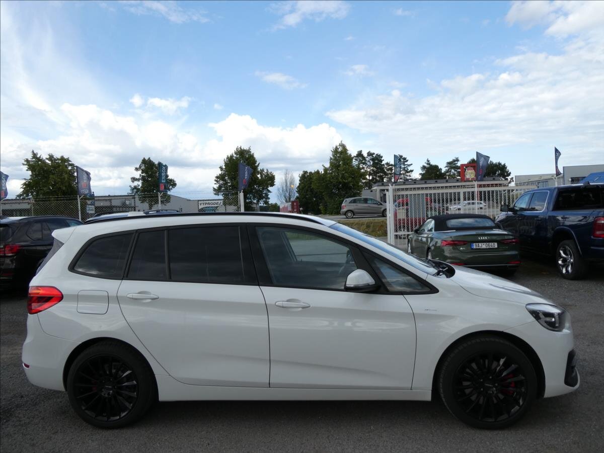 BMW Řada 2 Kombi 2,0 l 110 kw