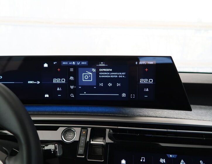 Peugeot 3008 SUV 1,2 l 100 kw