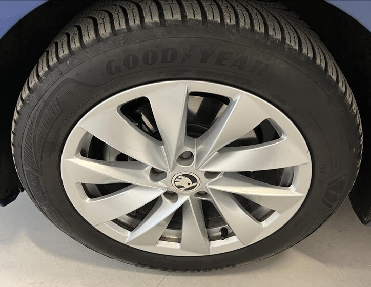 Škoda Superb Kombi 2,0 l 110 kw