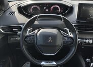 Peugeot 3008 8