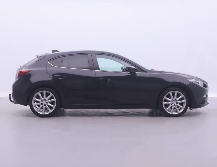 Mazda 3 8