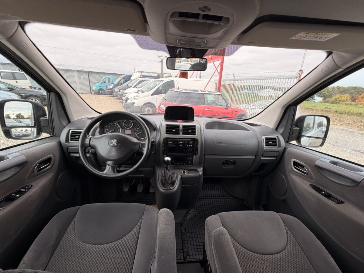 Peugeot Expert Tepee MPV 2,0 l 120 kw