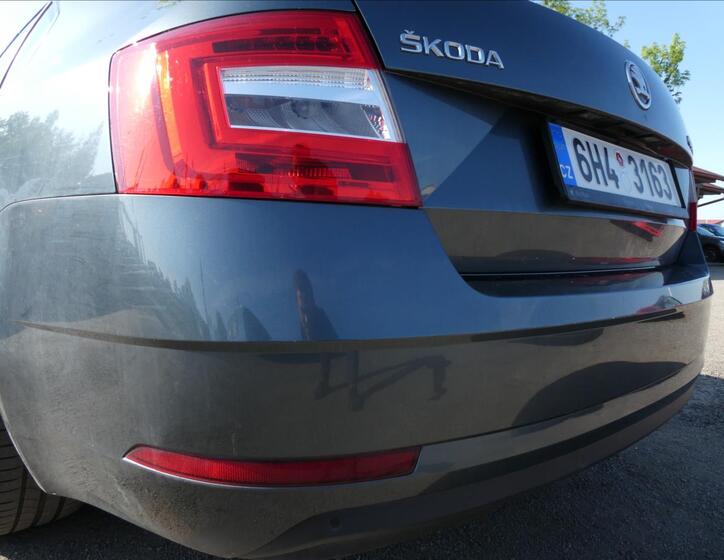 Škoda Octavia 10
