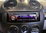 Volkswagen New Beetle 32